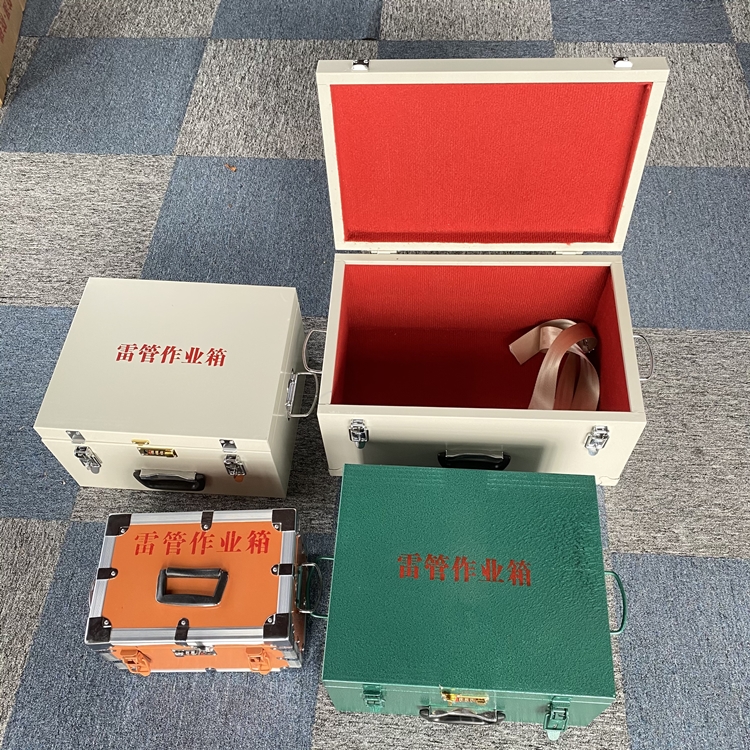 阿坝爆破工程作业箱如何选择？玻璃钢与传统材质的全面对比